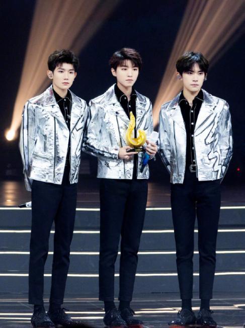 tfboys爆料吃瓜,揭秘他们的幕后吃瓜故事！